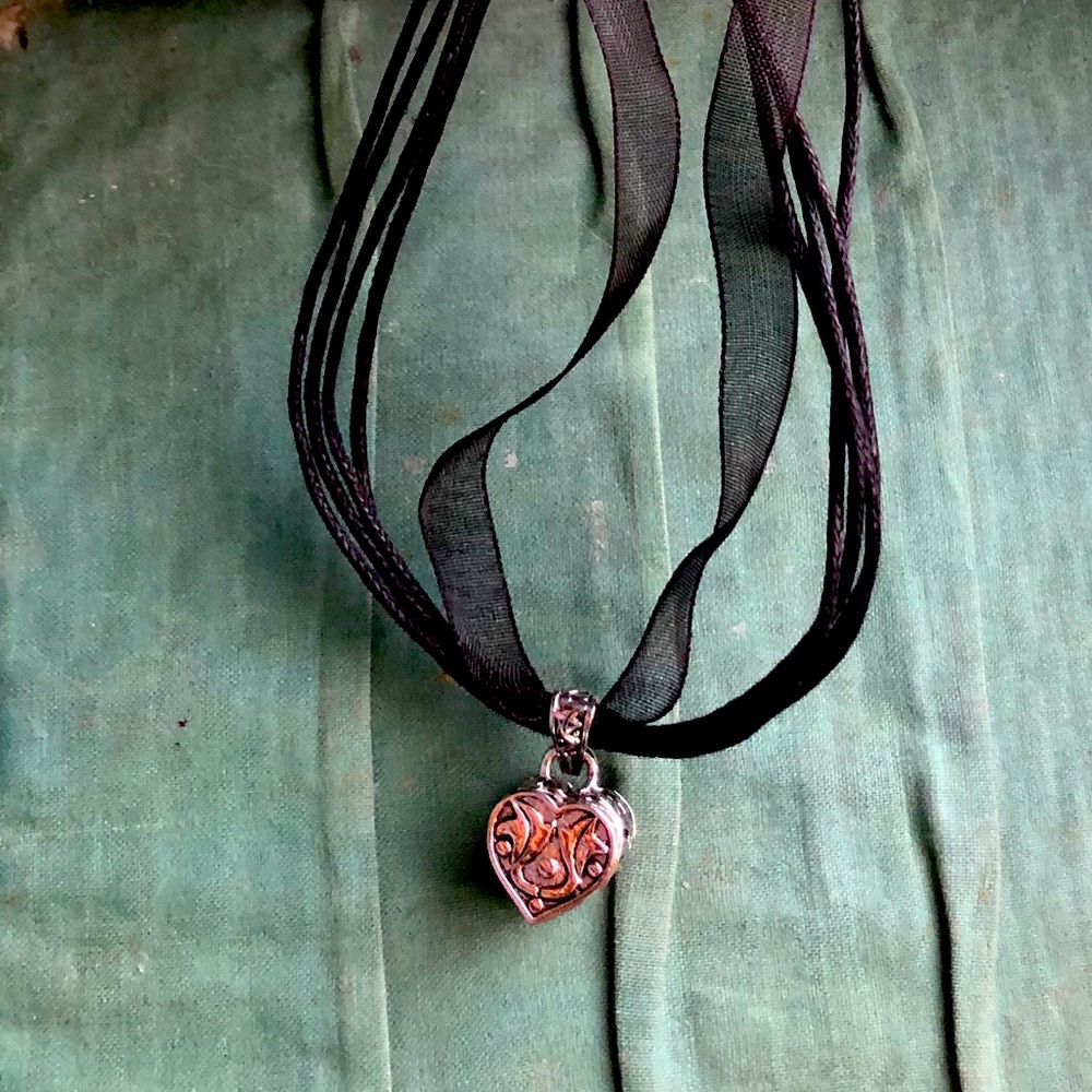 Vintage sterling silver heart locket